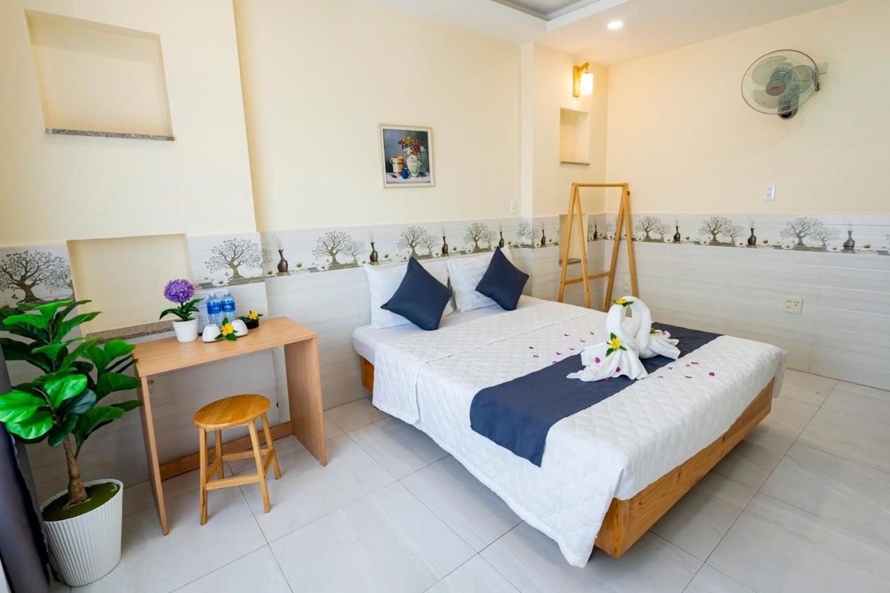 Hotel Thien Hai Куи Нхон Екстериор снимка