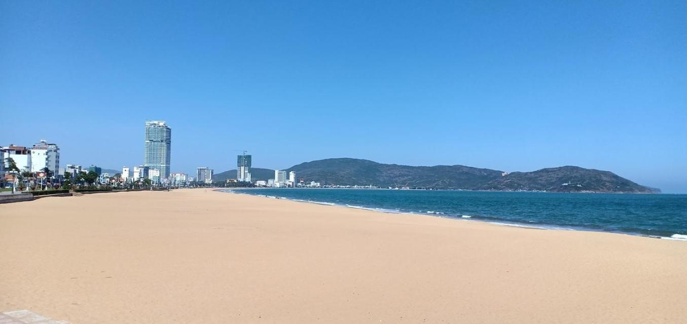 Hotel Thien Hai Куи Нхон Екстериор снимка